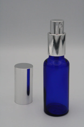 Blauglasflasche 30 ml mit Zerstäuberpumpe - von ESSENCE - PUR | naturrein & hochwertig