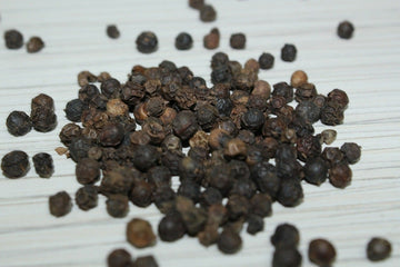 Schwarzer Pfeffer Öl bio – aus Sri Lanka - von ESSENCE - PUR | naturrein & hochwertig