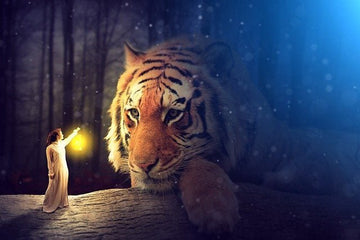 FEARLESS Mutigmischung von ESSENCE-PUR – Duftkomposition für innere Stärke mit Tiger-Motiv, Symbol für stille Kraft, Präsenz und Mut